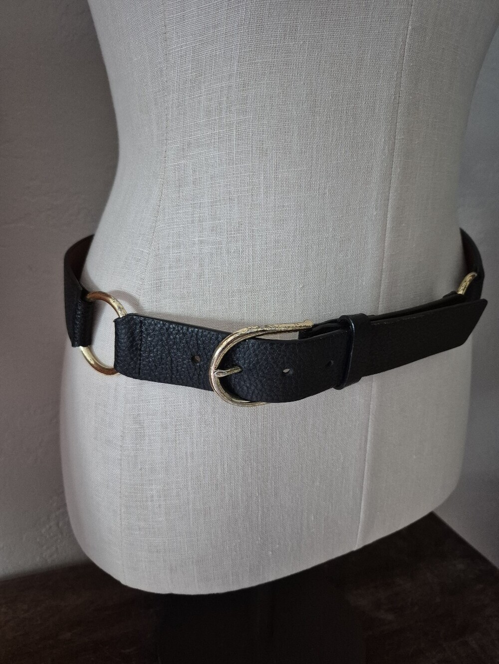 Cole Haan Black Leather Gold-Ring Belt M